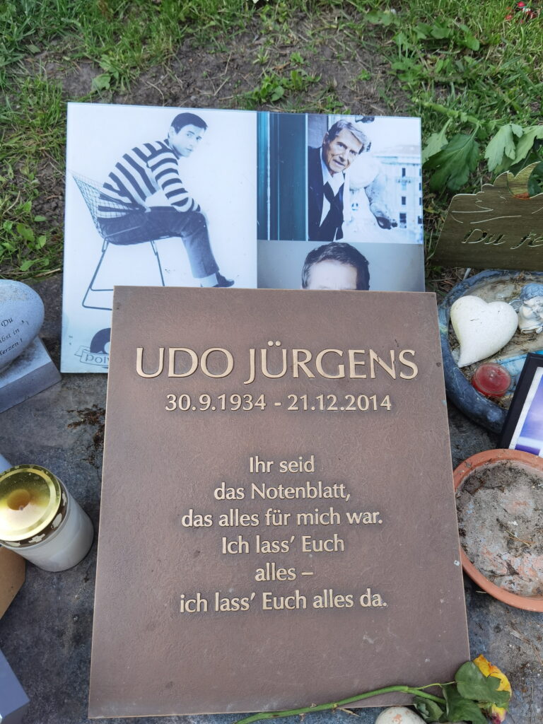 Das Udo Jürgens Grab heute auf dem Zentralfriedhof Wien